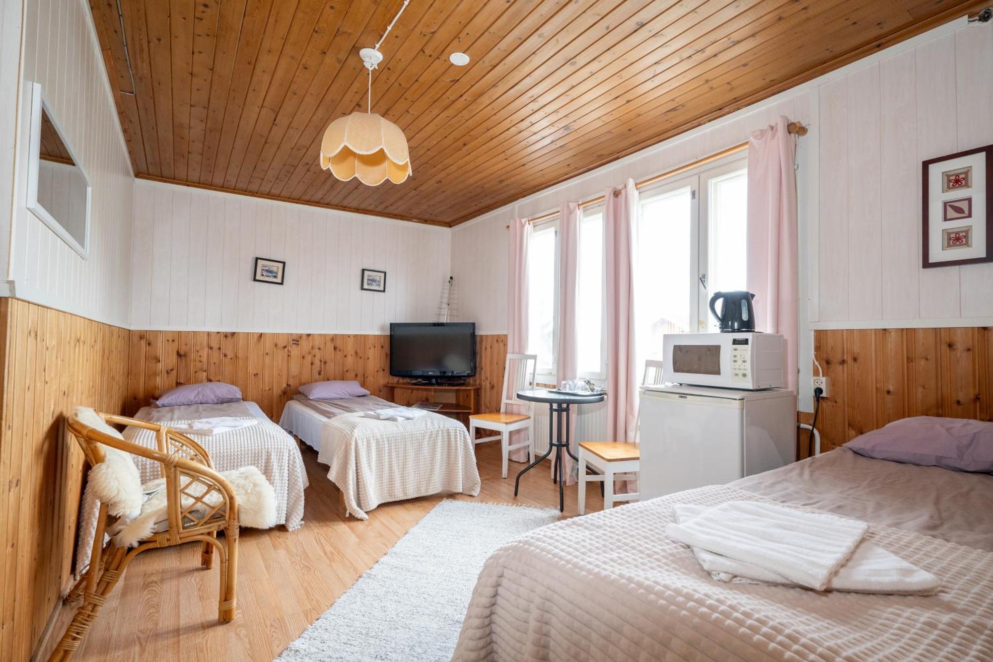 Arctic Guesthouse & Igloos Ranua Exterior foto